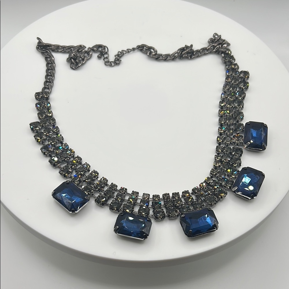 1335. Cara New York Elegant Blue Crystal Necklace